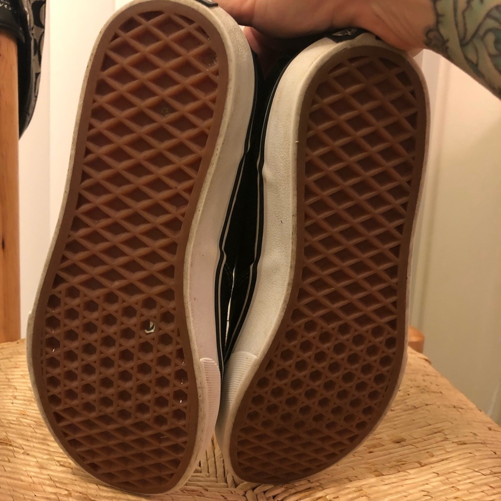 Vans - Picture 2 of 7
